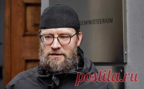 Эстонский епископ назвал нарушением свобод предложение отделиться от РПЦ. Епископ Тартуский Даниил — глава Эстонской Православной церкви — увидел в действиях МВД Эстонии посягательство на свободу вероисповедания и планирует отстаивать права церкви в суде, если придется, сообщает эстонское издание ERR.