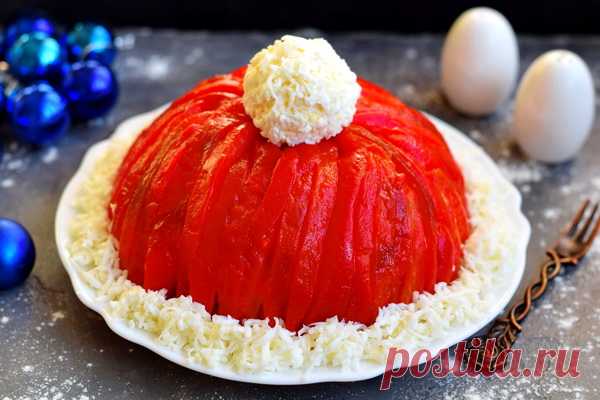 Сказочно красивый и вкусный салат на Новый год Шапка Деда Мороза