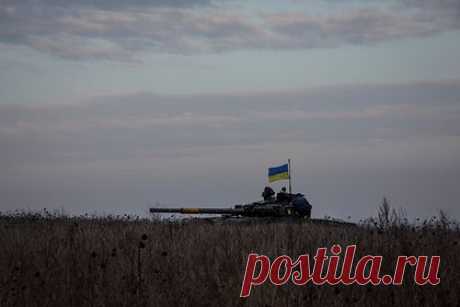 Росгвардия рассказала об эффективном способе борьбы с окопавшимся противником. Росгвардия рассказала об эффективном способе борьбы с окопавшимся противником. Спецназ Росгвардии успешно ликвидирует военных Вооруженных сил Украины (ВСУ) в Луганской народной республике (ЛНР) с помощью кочующих минометов и современных беспилотных летательных аппаратов БЛА. Такой миномет оказался очень действенным.