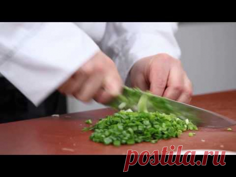 Зеленый борщ - легкий и сытный суп. Рецепт Уриэля Штерна