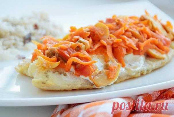 Как жарить мойву в духовке 

Вы до сих пор жарите мойву на сковородке? Этот способ приготовления рыбки давно устарел. Сейчас многие мойву жарят в духовке. Это быстро и удобно, к тому же никаких брызг. 

Ингредиенты: 

0,5 кг мойвы 
соль 
черный молотый перец 
мука 

Растительное масло не понадобится, ведь жарить рыбку мы будем не в сковородке, а на противне. 

Приготовление: 

Рыбу моем и даем ей полностью оттаять. 
Просушиваем ее. Смешиваем муку с перцем молотым и солью. ...