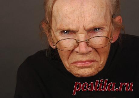 С кем правильнее всего жить пожилым людям после 70 лет | Геннадий Лянго | Дзен