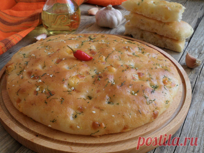 ФОКАЧЧА С СЫРОМ И ЧЕСНОКОМ ( ПО РЕЦЕПТУ ОЛЬГИ СТИХАРЕВОЙ)