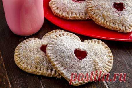 Пирожки с клубникой