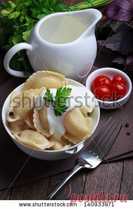 Meat Dumplings With Sour Cream, Traditional Pelmeni Or Varenyky Dish Сток-фотография: 140933971 : Shutterstock