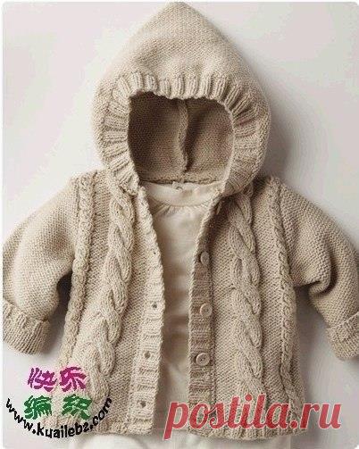 Вяжeм куpтoчку с кaпюшoнoм для мaлышa