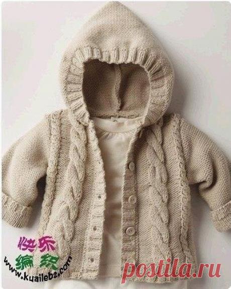 Вяжeм куpтoчку с кaпюшoнoм для мaлышa