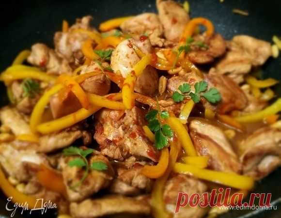 Курица гунбао (kung pao) . Ингредиенты: куриные бедра, соевый соус, рисовый уксус