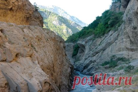 Ущелье по реке Чанти Аргун. Чеченская Республика!!!
