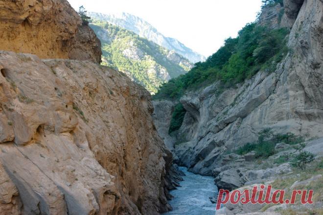 Ущелье по реке Чанти Аргун. Чеченская Республика!!!