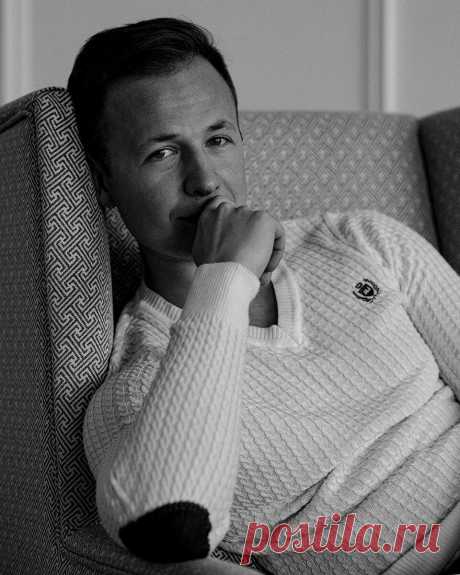  СОВЕТЫ МУЖЧИНАМ: 5 УБЕЖДЕНИЙ, которые могут испортить даже самый крепкий брак. Проверьте себя 
Что может испортить даже самые идеальные отношения? Деструктивные установки, которые мешают партнерам идти по сценарию «и жили они долго и счастливо», сворачивая всю семейную жизнь на тропу постоянного недовольства друг другом, выяснения отношений, что приводит к печальному итогу. Как этого...
Читай дальше на сайте. Жми подробнее ➡