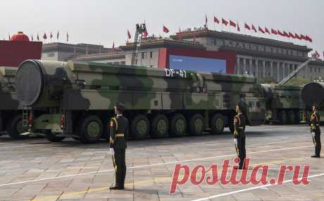Kyodo узнало о планах Китая утроить число ядерных боеголовок. Си Цзиньпин одобрил план резкого увеличения ядерного арсенала Китая за ближайшие 12 лет, пишет агентство. Пентагон ранее предупредили конгресс, что наземных пусковых установок у КНР уже больше, чем в США