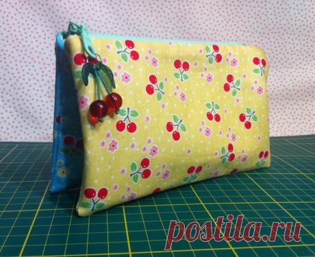 Handmade by Anastasiia Poleva:): Мастер-класс по пошиву 2-ой косметички на 3-и отделения!:)