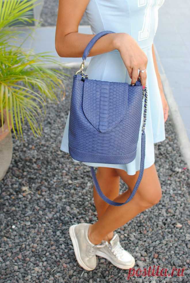 Сумка-рюкзак из кожи питона Ultramarine – купить в интернет-магазине на Ярмарке Мастеров с доставкой Сумка-рюкзак из кожи питона Ultramarine - купить или заказать в интернет-магазине на Ярмарке Мастеров | Сумка-рюкзак из кожи питона или…