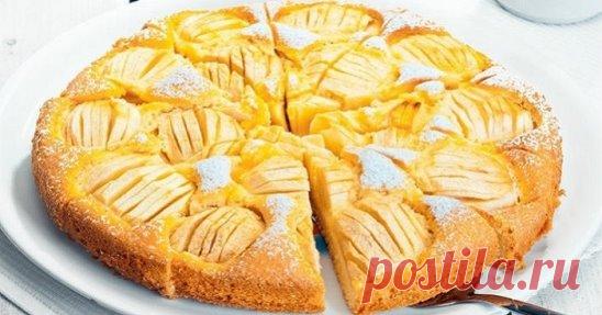 Скороспелый яблочный пирог по-немецки: покоряет простотой и необыкновенным вкусом!