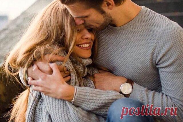 Хочу тобою быть любимой
Майя Бойко – Пусть
3:53
Я – вредное счастье твоё, что свалилось на плечи,
Обрушилось так, что уже от него не сбежать…
Ты знаешь, такую любовь даже время не лечит…
Но если бунтую, бессмысленно спор продолжать…

Попробуй обнять, обещаю, что сдамся без боя…
И всплеск феромонов изменит тревогу на страсть…
Я счастлива очень, когда просыпаюсь с тобою…
Такую любовь из души невозможно украсть.

Я – вредное счастье твоё… Набирайся терпенья,
Ведь резко ответи...