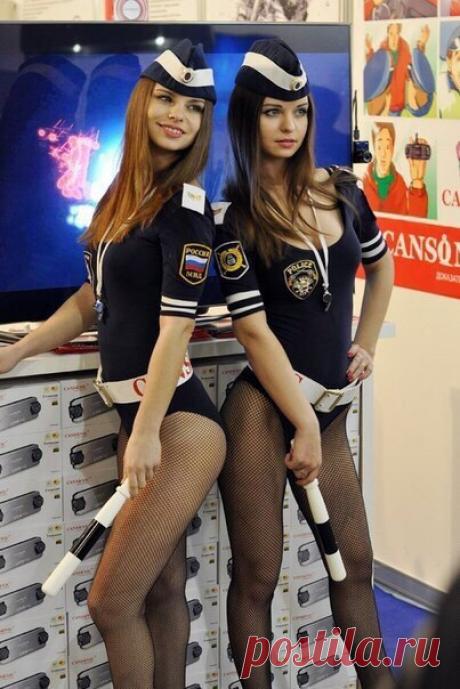 Всем таких гаишников! ;)