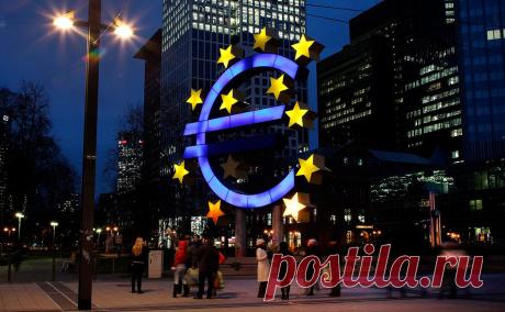 Глава Euroclear предупредила о риске для Европы из-за российских активов. Глава Euroclear считает, что использование российских замороженных активов в качестве залога «близко к косвенной конфискации» и несет риски для европейской безопасности. Более позитивно она оценила использование доходов от них