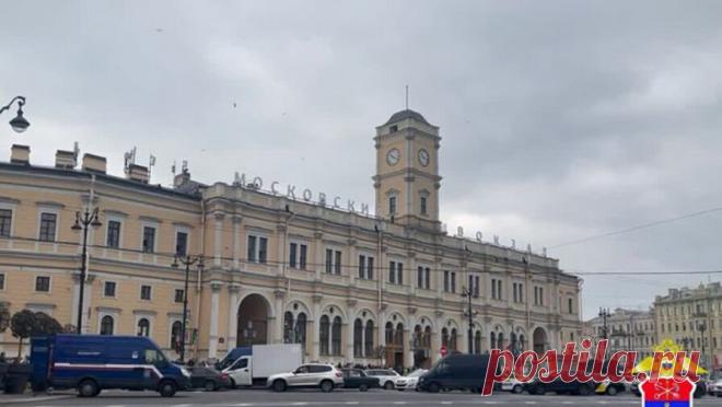 Россиянка отказалась от проверки вещей на вокзале и назвала себя террористкой. В Санкт-Петербурге 20-летняя девушка отказалась проходить металлодетектор на вокзале. Об этом сообщает полиция на транспорте по региону. Инцидент произошел на Московском вокзале. Пассажирка из Крыма отказалась отдавать свои вещи на ...