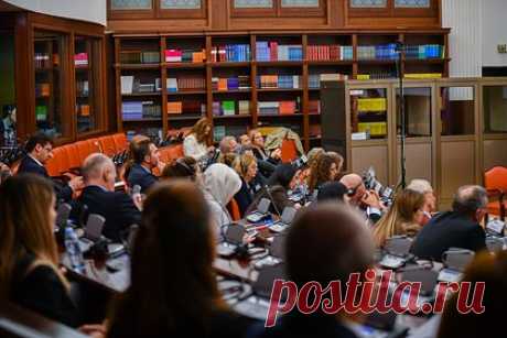 Азербайджан прекратил сотрудничество с ПАСЕ. Делегация Азербайджана объявила о прекращении сотрудничества с Парламентской ассамблеей Совета Европы (ПАСЕ) и покинула сессию в Страсбурге. Причиной стала «атмосфера расизма, азербайджанофобии и исламофобии в ПАСЕ». Отмечается, что ПАСЕ планирует официально отказать в признании полномочий делегации Азербайджана.