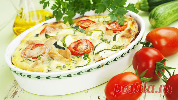 Индейка, запеченная с кабачками и сыром: рецепт фитнес-блюда Звездный фитнес-тренер Эдуард Каневский поделился с 7days.ru рецептом правильного и вкусного блюда для тех, кто мечтает о стройной и подтянутой фигуре. Fotodom.ruИнгредиенты:
Кабачок — 2 шт. (около 80…