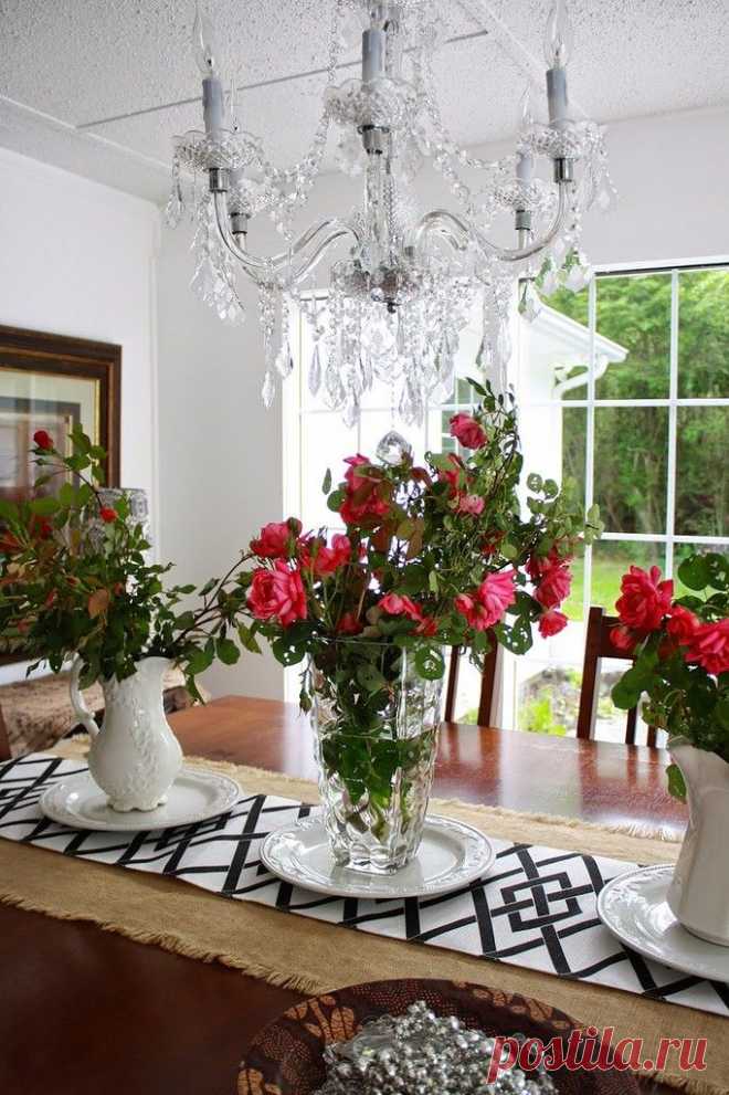 Декор дома The little white cottage in wood