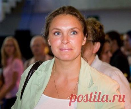 "Я била посуду, а он просил успокоиться..." Марина Могилевская: ее непростые отношения с мужчинами и долгожданное счастье | ЗВЕЗДАНУТЫЕ ДЕТИ | Яндекс Дзен