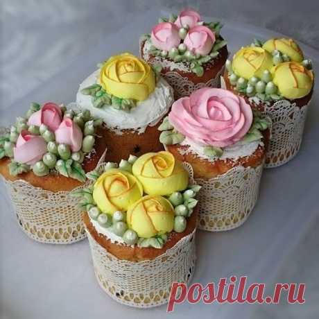 Ах какие куличи...с пылу...с жару..из печи!