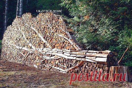 Оригинальная поленница