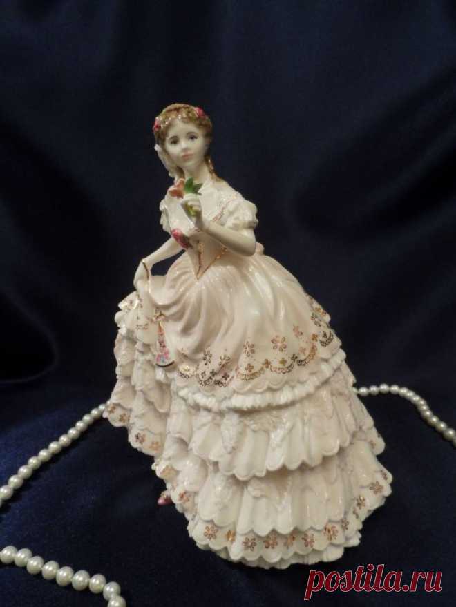 Изящные статуэтки Royal Worcester