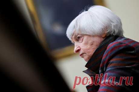 Глава Минфина США с улыбкой направила Китаю резкое послание. Избыточные производственные мощности Китая угрожают мировой экономике. Такое послание направила глава Министерства финансов США Джаннет Йеллен в ходе своего визита в Китай. Она заявила, что Китай слишком велик, чтобы экспортировать продукцию в результате своего быстрого роста.