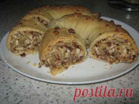 Барурик - ореховый рулет ( армянская кухня ) / Выпечка / Nakyxne.com - социальная сеть для поваров, вкусные рецепты с фото