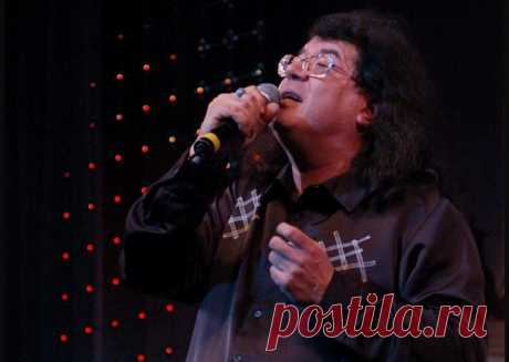 Вспомним песни прошлых лет. Игорь Корнелюк
И́горь Евге́ньевич Корнелю́к (белор. Ігар Яўгенавіч Карнялюк; 16 ноября 1962, Брест, БССР) — советский и российский музыкант и композитор, певец, Заслуженный деятель искусств Российской Федерации (20…