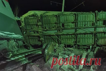 СК возбудил уголовное дело после схода с рельсов вагонов в Забайкальском крае. Восточное межрегиональное следственное управление на транспорте СК России возбудило уголовное дело после схода с рельсов 14 грузовых вагонов в Забайкальском крае. Дело возбуждено по статье «Нарушение правил безопасности движения и эксплуатации железнодорожного, воздушного, морского и внутреннего водного транспорта».