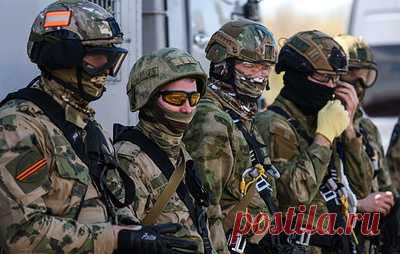 Росгвардия пресекла теракт на военном объекте в Рязанской области. В пресс-службе ведомства сообщили, что злоумышленник планировал осуществить преступление с применением БПЛА