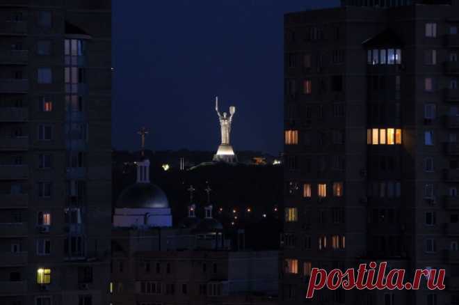 Политолог Сато: Украина скрывает информацию о численности населения. Он напомнил, что перепись населения на Украине проводилась только в 2001 году.