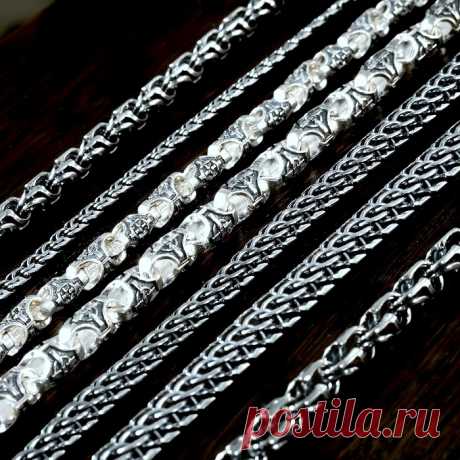 Цепи из серебра 925 пробы Цепи ручного плетения из серебра 925 пробы с чернением и родированием. Все изделия освящены. Доставка по всей России.