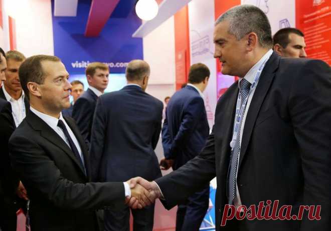«Метатели нечистот». Почему власти Крыма пошли на конфликт с Москвой?