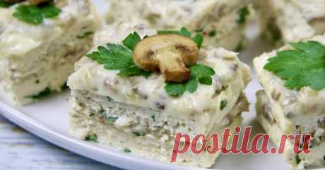 Новое блюдо из курицы, на которое гости накидываются первым делом Куриные пирожные в облаке грибного крема.