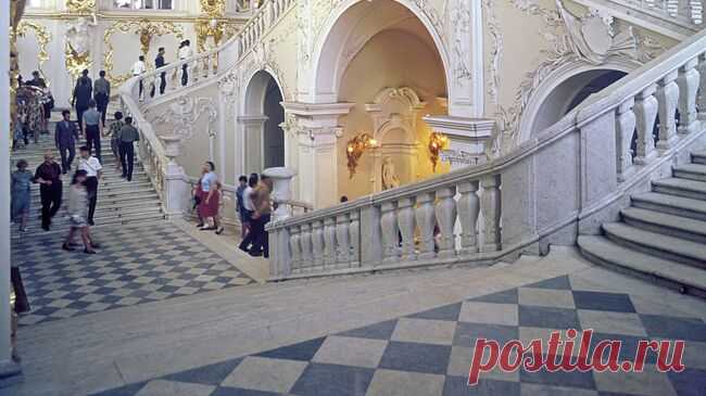 Эрмитаж повышает стоимость входных билетов