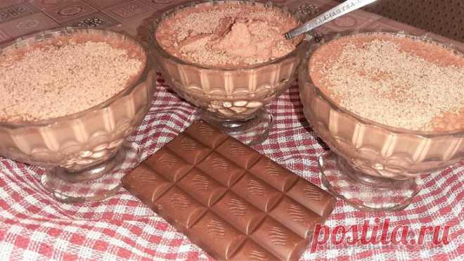 Десерт из ряженки с какао Десерт из ряженки с какао – самый простой десерт из обычных продуктов. Нежный, вкусный, воздушный, а готовится считанные минуты!Ингредиенты:ряженка – 800 мл.;какао-порошок – 3 ст.л.;сахар – 100 гр.;ва...