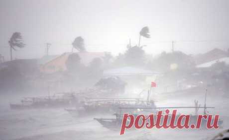 На Филиппинах жертвами тайфуна стали 11 человек, 370 тысяч эвакуированы