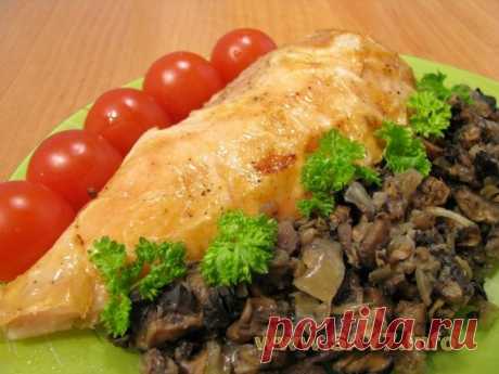Курица, фаршированная грибами