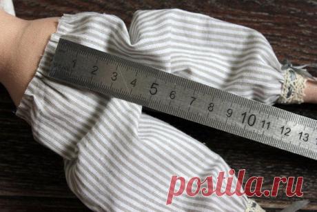 Подьюбник для куклы