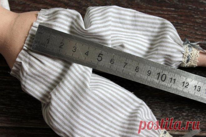 Подьюбник для куклы