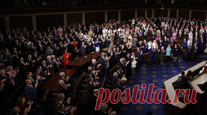 Без Украины и Израиля: почему в конгрессе США приняли законопроект о двухэтапном финансировании правительства. Палата представителей конгресса США одобрила предложенный спикером Майком Джонсоном законопроект о двухэтапном временном финансировании правительства без выделения средств на помощь Украине и Израилю. Документ нацелен на недопущение шатдауна в США, который может произойти после 17 ноября, если обе палаты не придут к консенсусу относительно бюджетных расходов. При этом неспособность…