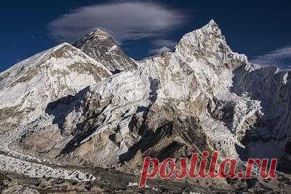 Зафиксировано ускоренное исчезновение гималайских ледников. Ученые Университета Лидса в Великобритании выяснили, что из-за глобального потепления скорость таяния гималайских ледников значительно увеличилась, что угрожает устойчивому водоснабжению миллионов людей. Исследователи подсчитали, что со времен Малого ледникового периода ледники потеряли около 40 процентов площади.