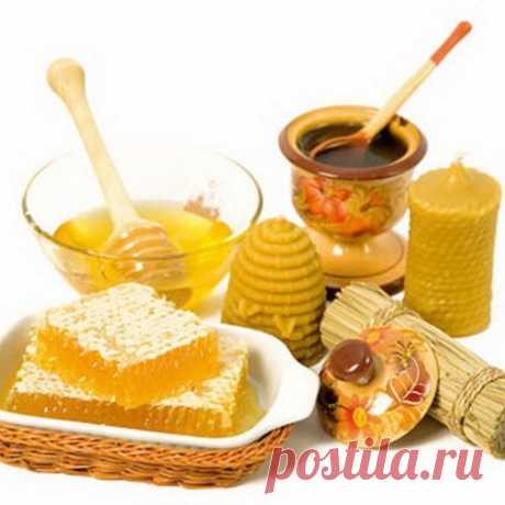 И ПЫЛЬЦУ, И ДУШИСТЫЙ МЕДОК НЕСЁТ ПЧЕЛА В УЛЕЙ ЧЕРЕЗ ЛЕТОК