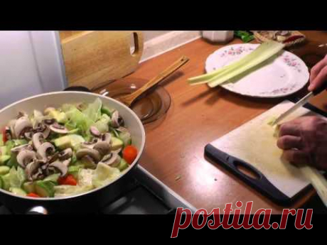 Овощное рагу  плюс. Просто, вкусно, недорого.