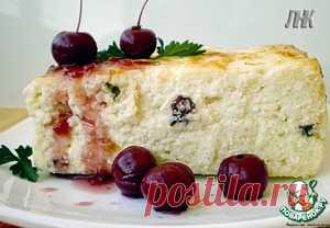 Творожная запеканка со сметанным кремом и ягодами - кулинарный рецепт